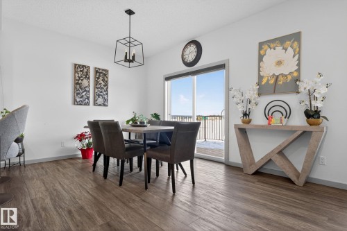 9514 Pear Close, Edmonton, AB - Indoor Photo Showing Dining Room
