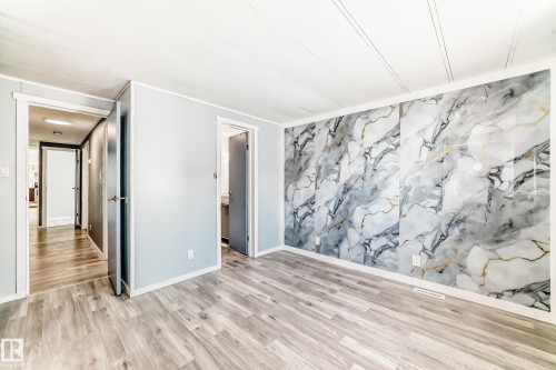 404 Evergreen Park, Edmonton, AB - Indoor Photo Showing Other Room