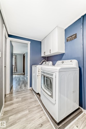 404 Evergreen Park, Edmonton, AB - Indoor Photo Showing Laundry Room