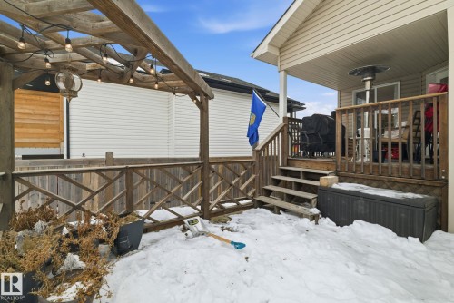 22 Lamplight Bay, Spruce Grove, AB - Outdoor With Exterior