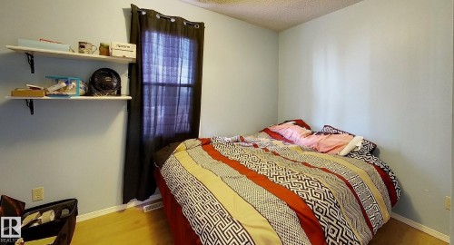 5137 6Th Avenue, Edson, AB - Indoor Photo Showing Bedroom