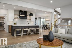 4640 Chegwin Wynd SW  Edmonton, AB T6W 4A8