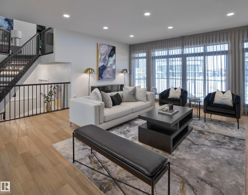 4640 Chegwin Wynd Sw, Edmonton, AB - Indoor Photo Showing Living Room