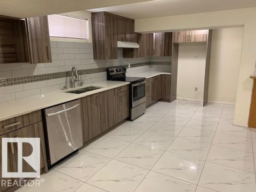 232 Kulawy Drive, Edmonton, AB - Indoor Photo Showing Kitchen With Double Sink