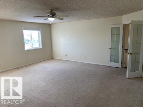 232 Kulawy Drive, Edmonton, AB - Indoor Photo Showing Other Room