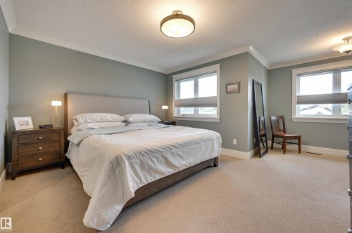 10810 74 Avenue, Edmonton, AB - Indoor Photo Showing Bedroom