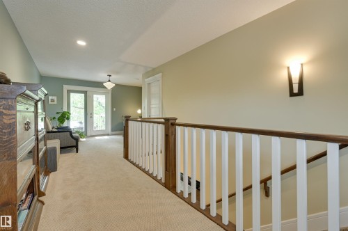 10810 74 Avenue, Edmonton, AB - Indoor Photo Showing Other Room