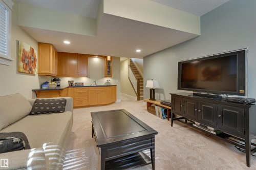 10810 74 Avenue, Edmonton, AB - Indoor