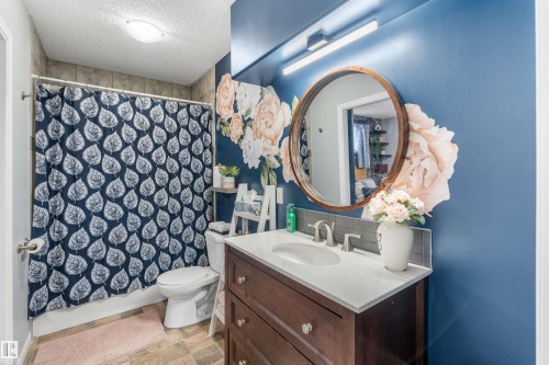 103 52318 Rge Road 25, Rural Parkland County, AB - Indoor Photo Showing Bathroom