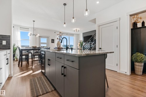 57 Savoy Crescent, Sherwood Park, AB - Indoor Photo Showing Kitchen With Upgraded Kitchen
