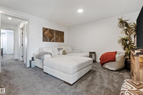 57 Savoy Crescent, Sherwood Park, AB - Indoor Photo Showing Bedroom