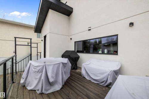 44A Valleyview Crescent, Edmonton, AB -  With Exterior