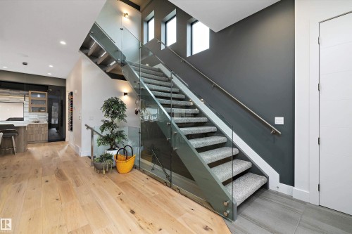 44A Valleyview Crescent, Edmonton, AB - Indoor Photo Showing Other Room