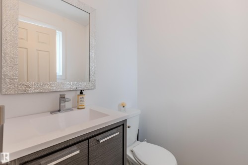 5221 51 A Avenue, Legal, AB - Indoor Photo Showing Bathroom