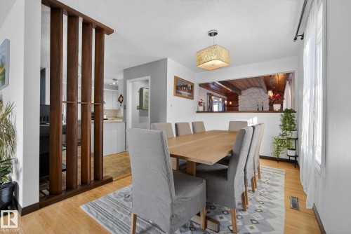 11508 35A Avenue, Edmonton, AB - Indoor Photo Showing Dining Room