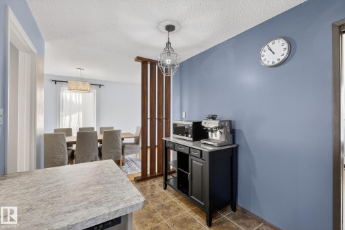 11508 35A Avenue, Edmonton, AB - Indoor