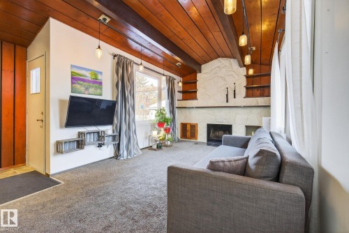 11508 35A Avenue, Edmonton, AB - Indoor With Fireplace