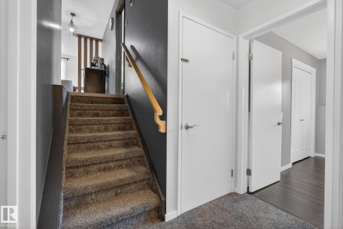 11508 35A Avenue, Edmonton, AB - Indoor Photo Showing Other Room