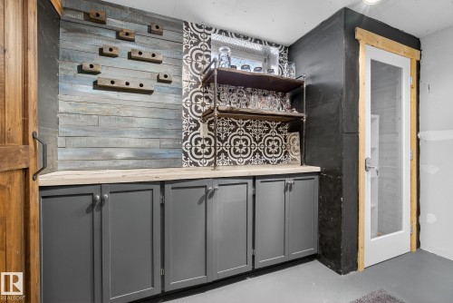 11508 35A Avenue, Edmonton, AB - Indoor Photo Showing Other Room