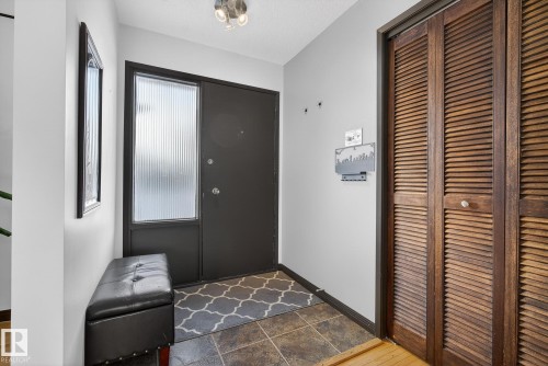 11508 35A Avenue, Edmonton, AB - Indoor Photo Showing Other Room