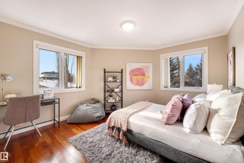 9704 Riverside Drive, Edmonton, AB - Indoor Photo Showing Bedroom