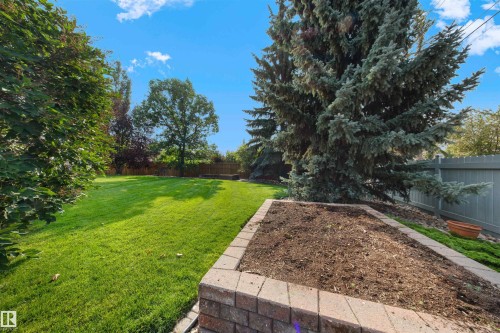 9704 Riverside Drive, Edmonton, AB - Outdoor