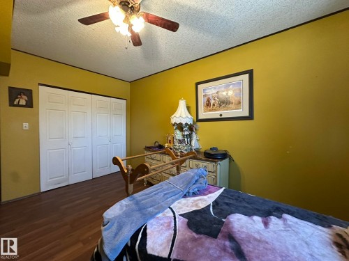 59240 Range 191 Road, Rural Smoky Lake County, AB - Indoor Photo Showing Bedroom