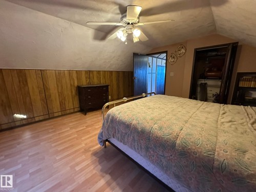 59240 Range 191 Road, Rural Smoky Lake County, AB - Indoor Photo Showing Bedroom