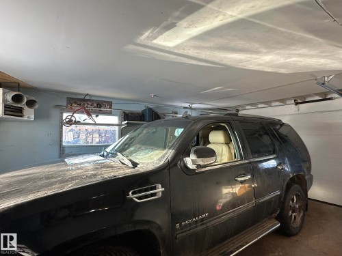 59240 Range 191 Road, Rural Smoky Lake County, AB - Indoor Photo Showing Garage