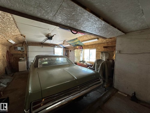 59240 Range 191 Road, Rural Smoky Lake County, AB - Indoor Photo Showing Garage