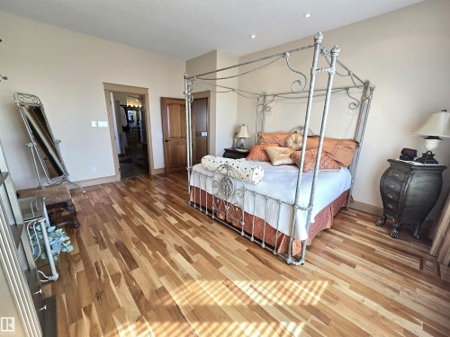 491 52328 Rge Road 233, Rural Strathcona County, AB - Indoor Photo Showing Bedroom