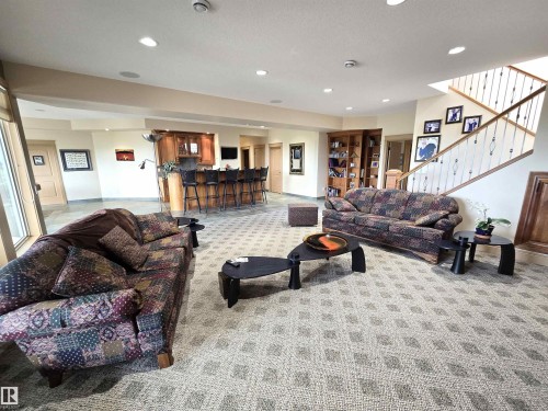 491 52328 Rge Road 233, Rural Strathcona County, AB - Indoor Photo Showing Living Room