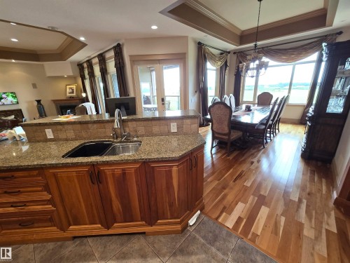 491 52328 Rge Road 233, Rural Strathcona County, AB - Indoor Photo Showing Kitchen With Double Sink