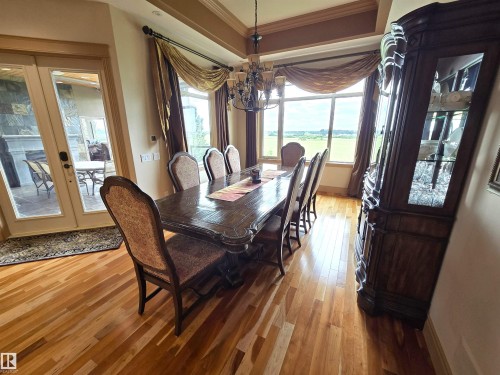 491 52328 Rge Road 233, Rural Strathcona County, AB - Indoor Photo Showing Dining Room