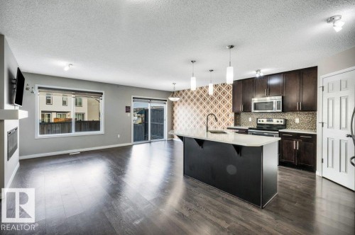2437 Cassidy Way, Edmonton, AB - Indoor Photo Showing Kitchen With Upgraded Kitchen