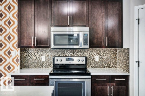 2437 Cassidy Way, Edmonton, AB - Indoor Photo Showing Kitchen With Upgraded Kitchen