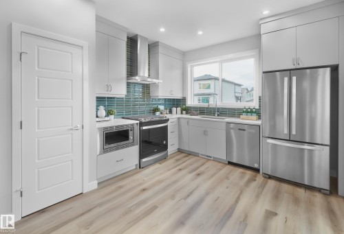1230 Cristall Way, Edmonton, AB - Indoor Photo Showing Kitchen With Upgraded Kitchen