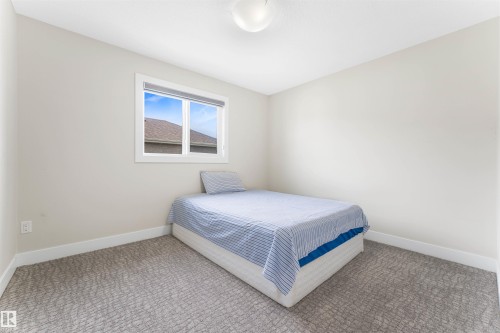17024 62 Street, Edmonton, AB - Indoor Photo Showing Bedroom