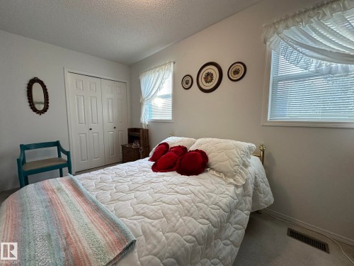 59059 Range 170, Rural Smoky Lake County, AB - Indoor Photo Showing Bedroom