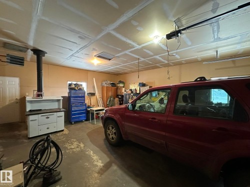59059 Range 170, Rural Smoky Lake County, AB - Indoor Photo Showing Garage