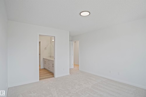 57 19904 31 Avenue, Edmonton, AB - Indoor Photo Showing Other Room