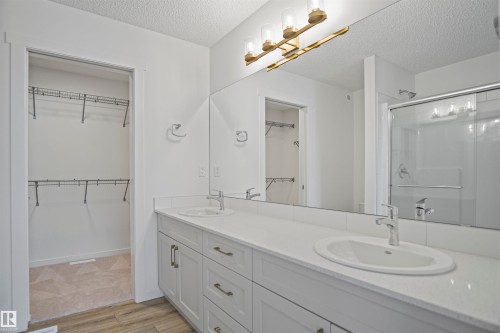 57 19904 31 Avenue, Edmonton, AB - Indoor Photo Showing Bathroom