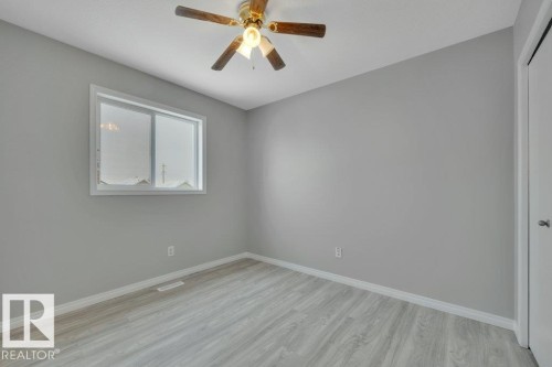 2338 29A Avenue, Edmonton, AB - Indoor Photo Showing Other Room