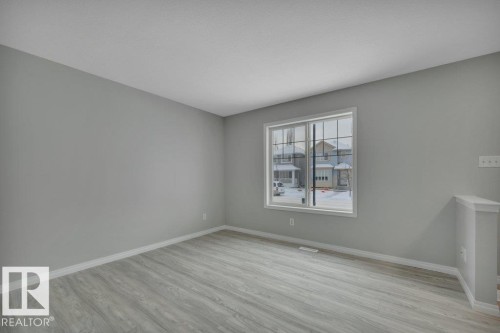 2338 29A Avenue, Edmonton, AB - Indoor Photo Showing Other Room