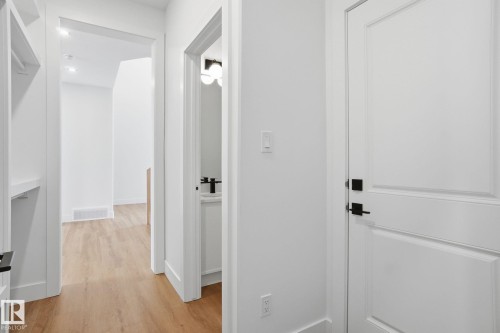 142 Edgewater Circle, Leduc, AB - Indoor Photo Showing Other Room