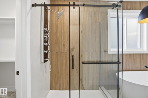 142 Edgewater Circle, Leduc, AB - Indoor Photo Showing Bathroom