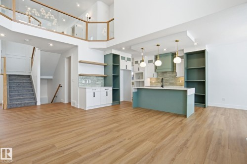 142 Edgewater Circle, Leduc, AB - Indoor Photo Showing Kitchen With Upgraded Kitchen