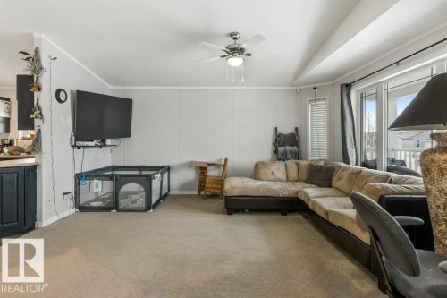 1011 Aspen Drive E, Leduc, AB - Indoor Photo Showing Other Room