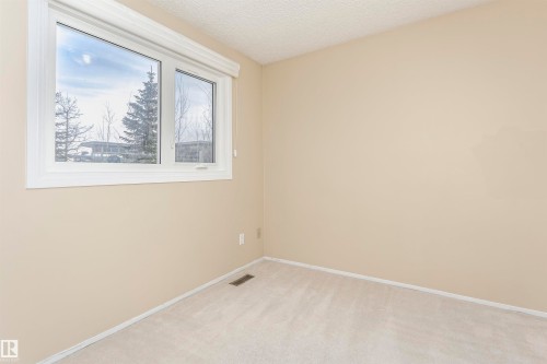 21 11111 26 Avenue, Edmonton, AB - Indoor Photo Showing Other Room