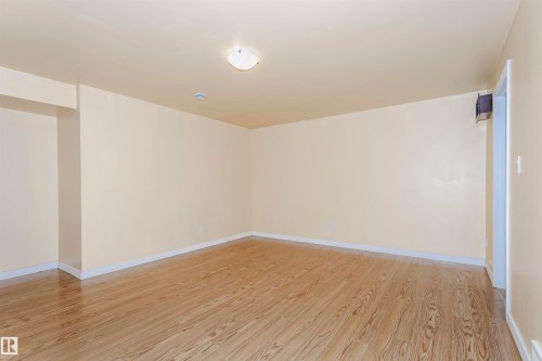21 11111 26 Avenue, Edmonton, AB - Indoor Photo Showing Other Room